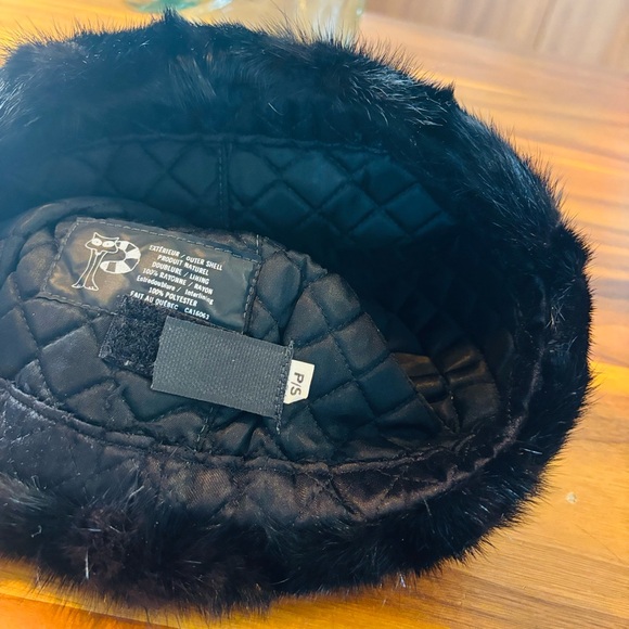 Vintage Real Fur Winter Hat – Made in Quebec – Black Mink Style Trapper Hat - Picture 6 of 8